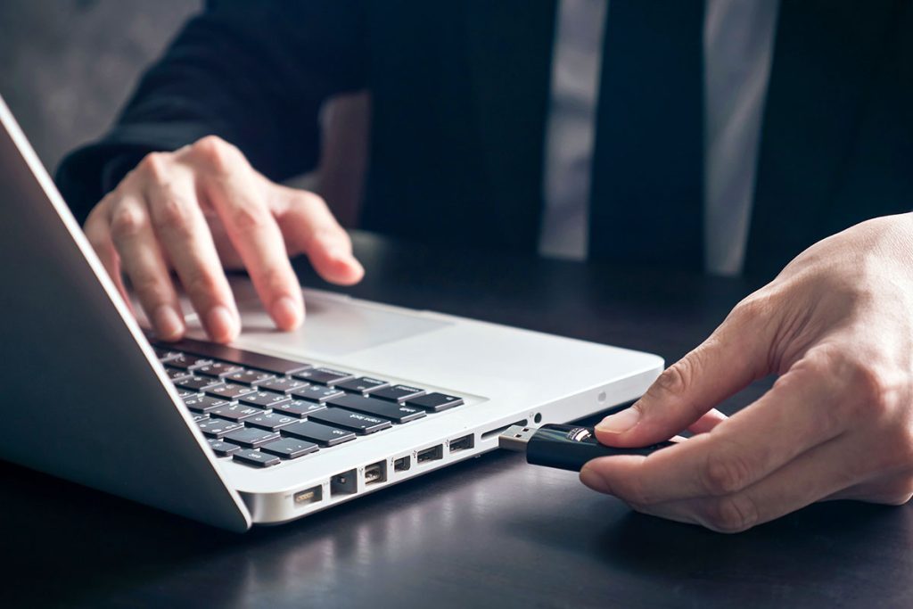 como reparar USB dañado