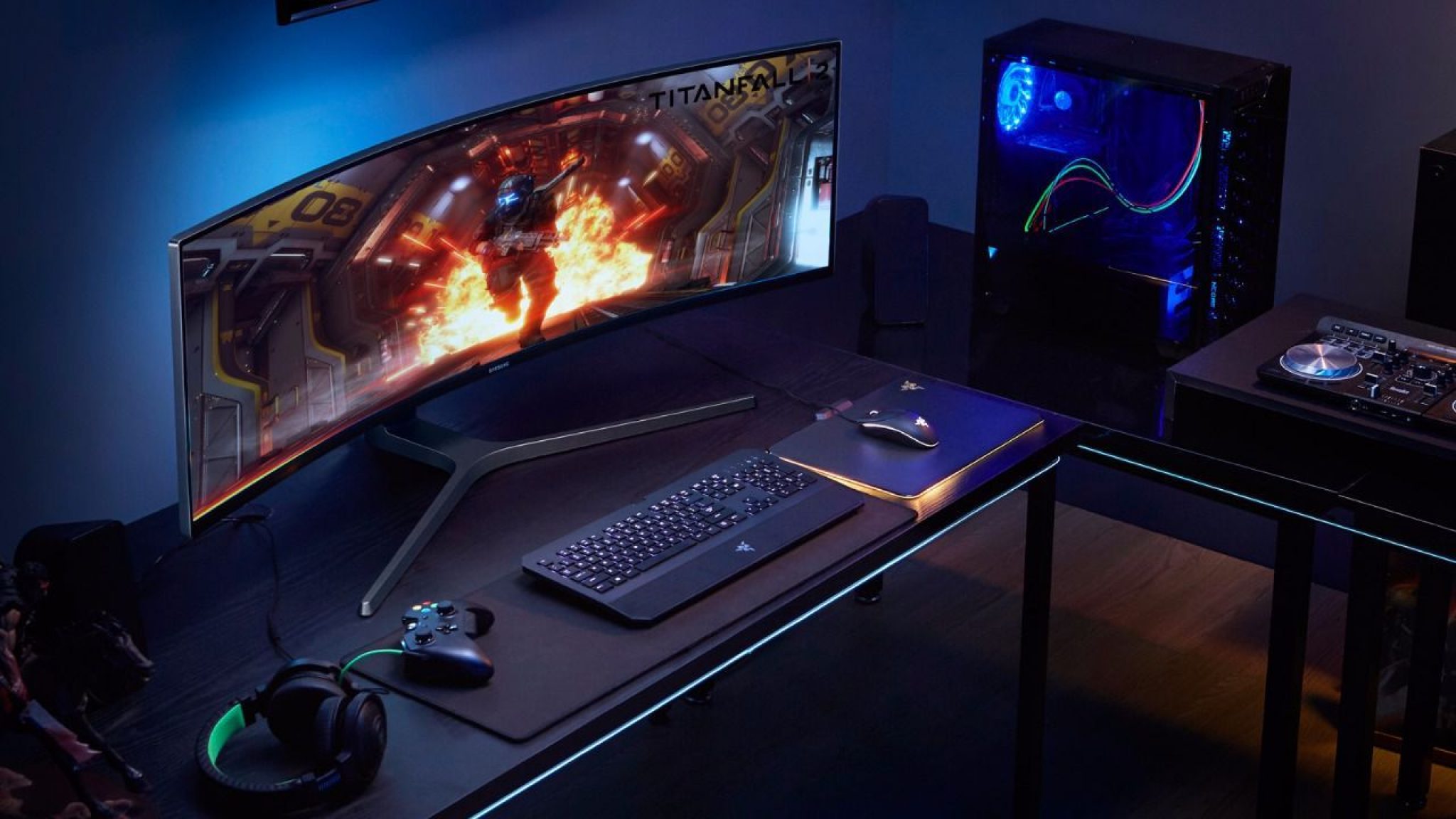 Monitor curvo o plano: ¿cuál es mejor para tu PC?