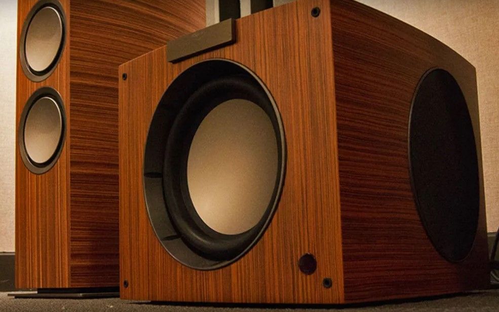 Descubre dónde tienes que colocar el subwoofer si quieres disfrutar del  mejor sonido - Guía Hardware