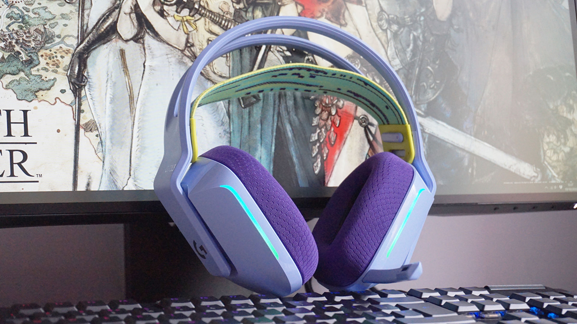 Logitech G733