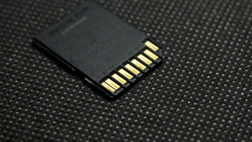 Ashley Furman Al por menor Punto muerto Cómo reparar una tarjeta SD o microSD dañada - Guía Hardware
