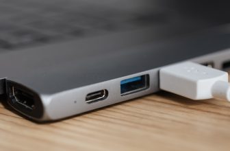 USB Hub vs Dock