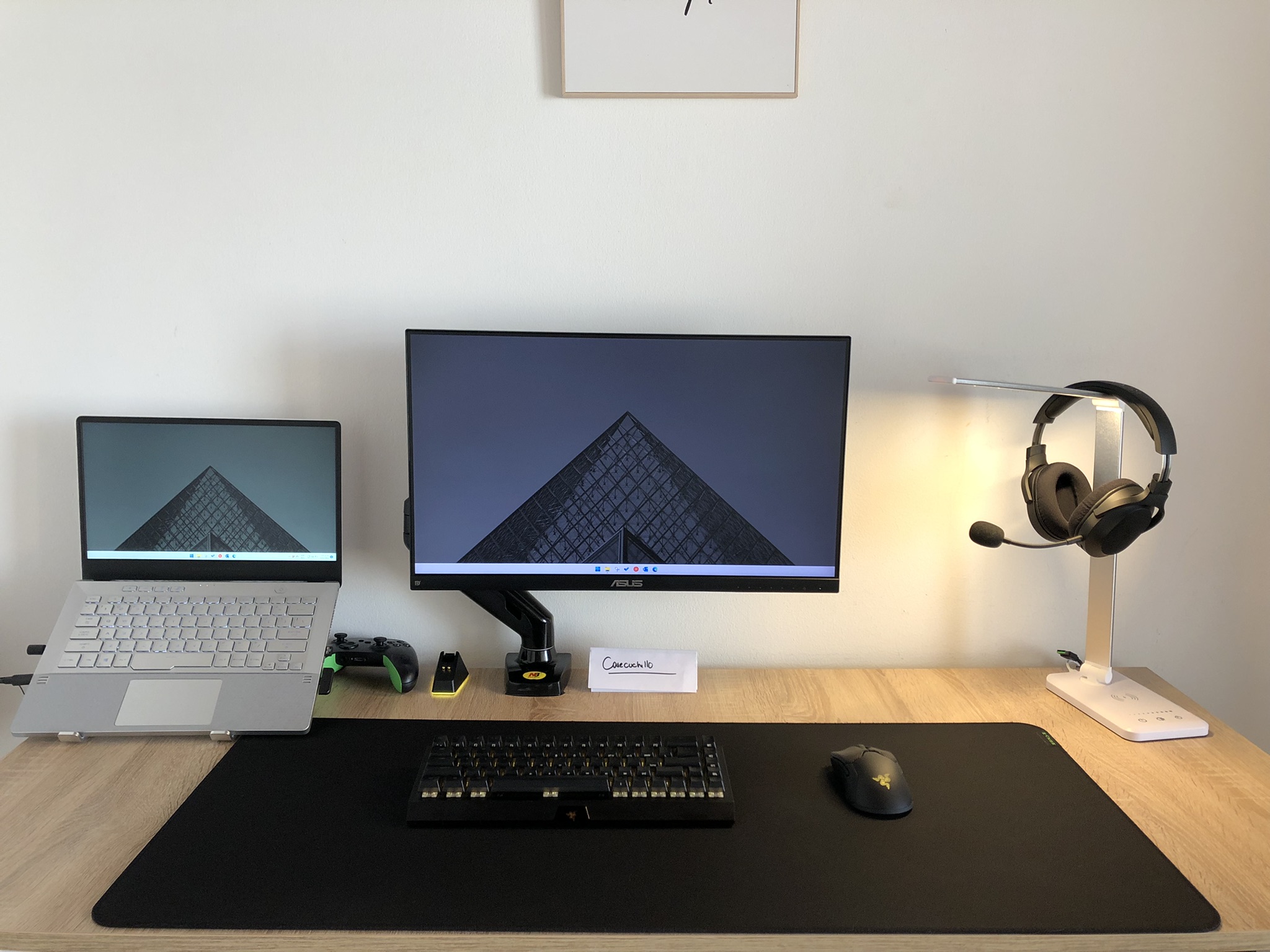 Cómo mantener un portátil encendido con un monitor y la tapa bajada en Windows 11
