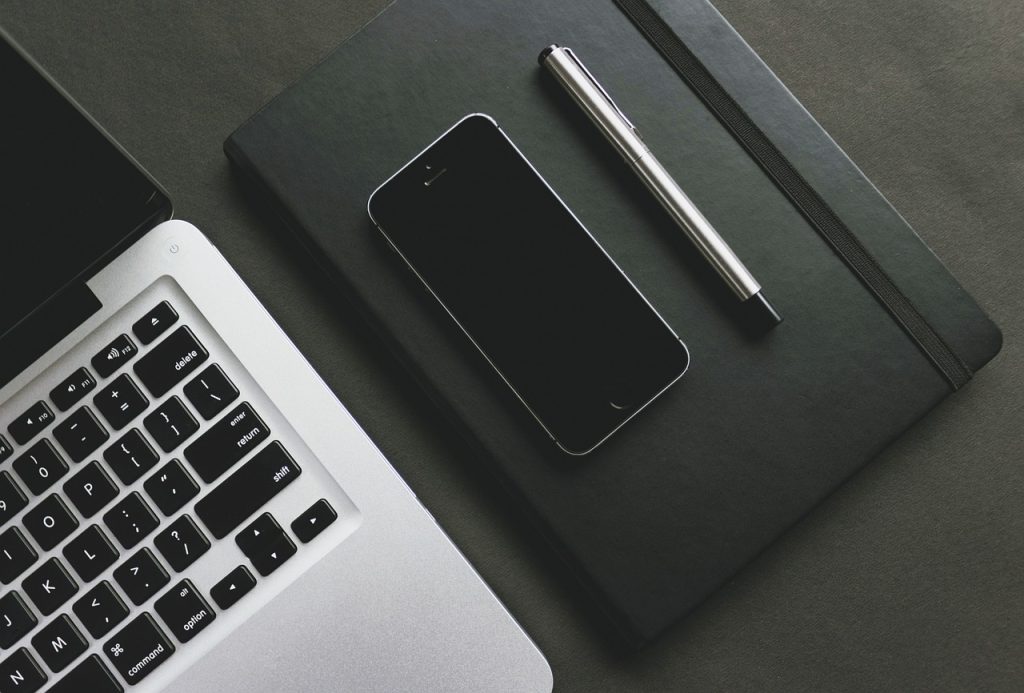 Cómo limpiar correctamente el teclado del ordenador y el portátil