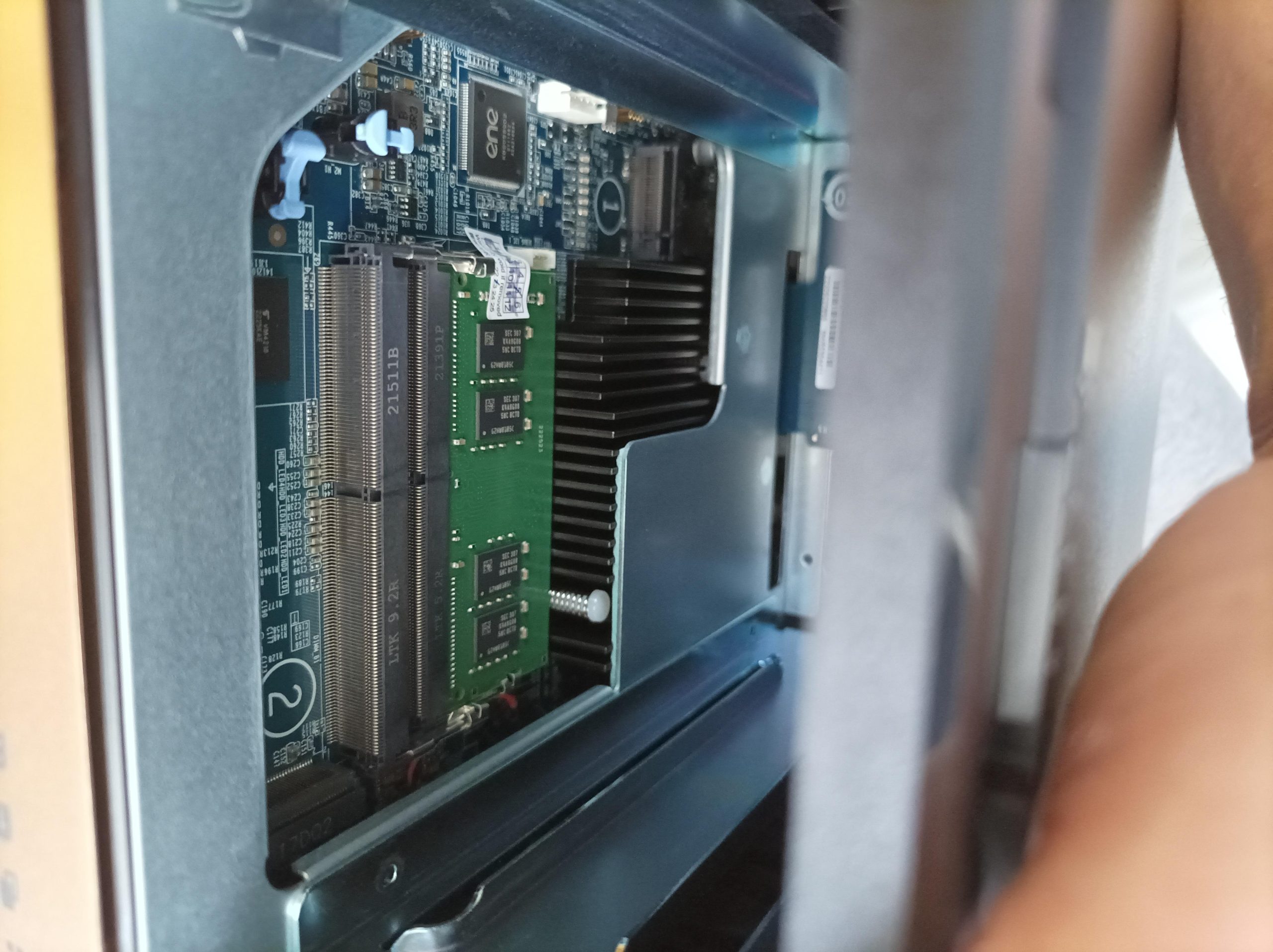 ampliar memoria RAM NAS
