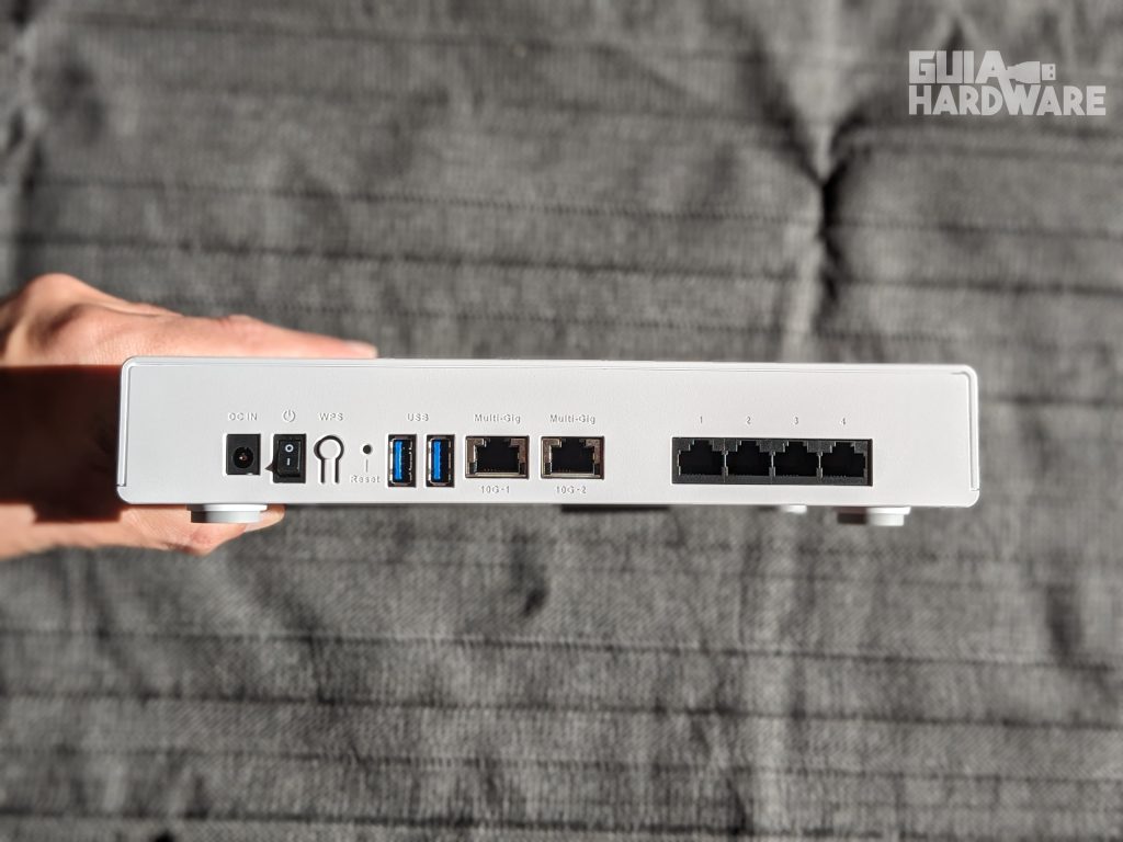 QNAP Qhora-301W (Review en español): un router para profesionales ...
