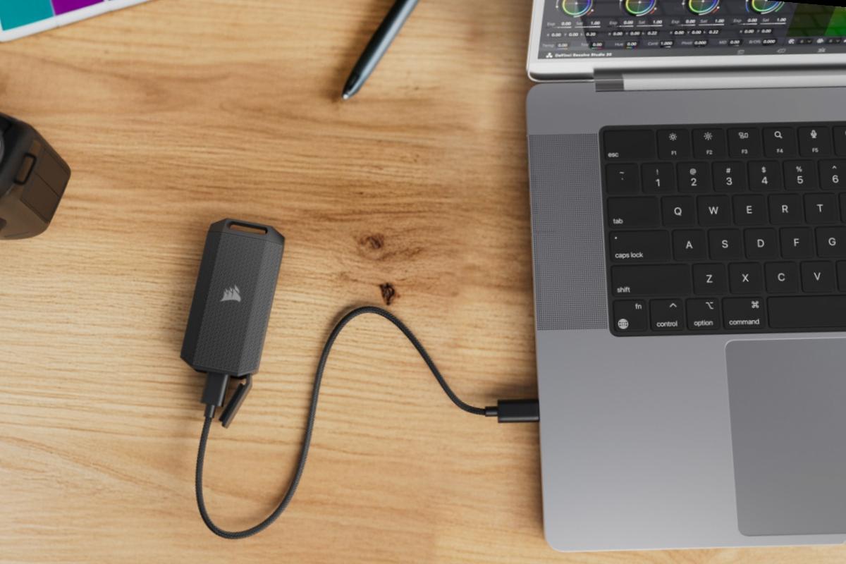 análisis Corsair EX400U Survivor