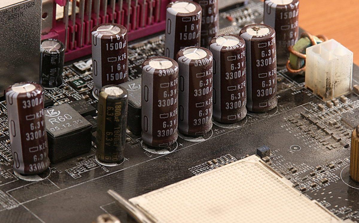 Inspección visual de placa base usada