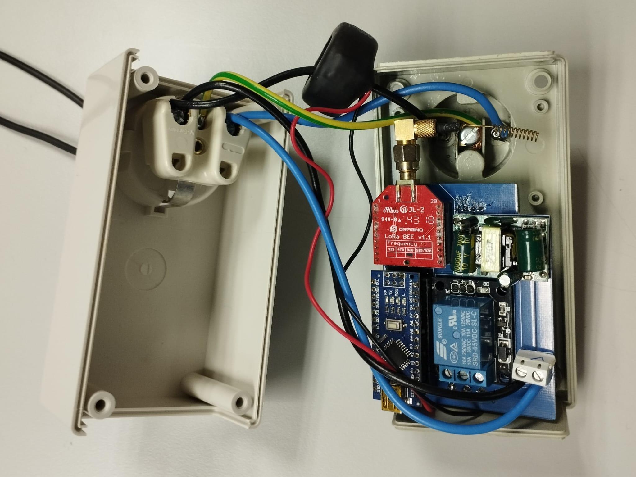 Enchufe inteligente para laboratorio doméstico