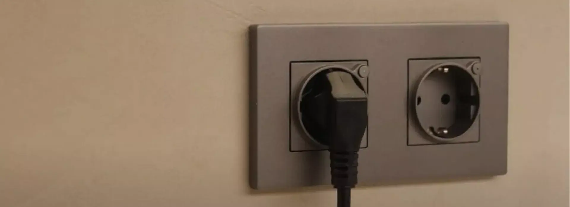 Uso de enchufe inteligente en laboratorio casero Uso de enchufe inteligente en laboratorio casero